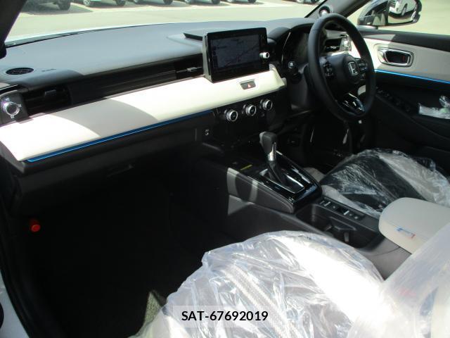 Honda VEZEL 2026-07 8283430-11