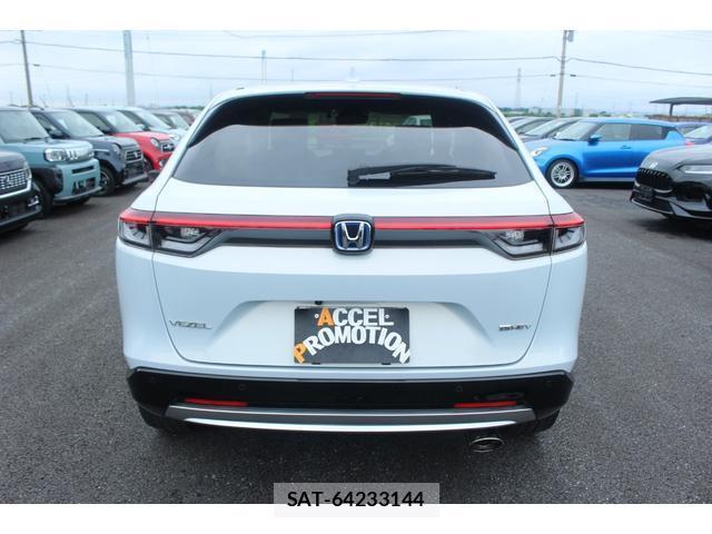 Honda VEZEL 2021-05 8283502-1