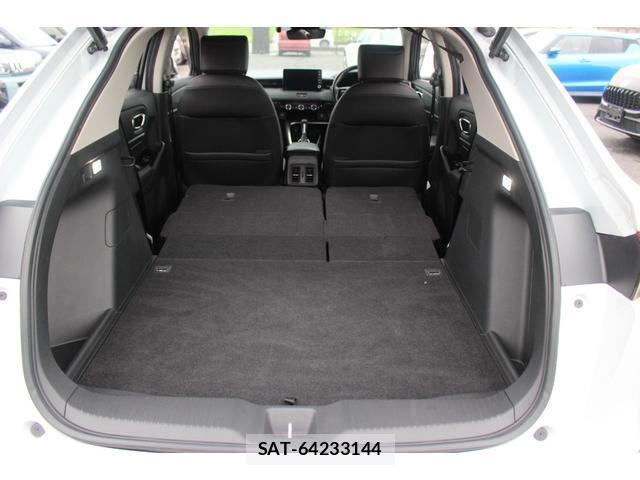 Honda VEZEL 2021-05 8283502-14