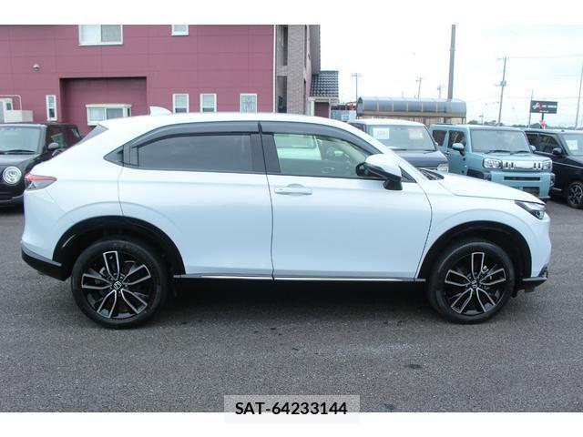 Honda VEZEL 2021-05 8283502-18