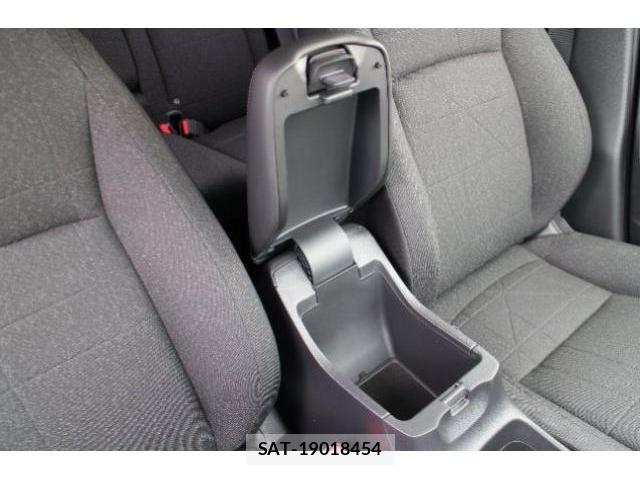 Honda VEZEL 2026-06 8283763-18