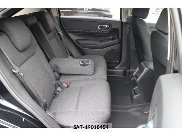 Honda VEZEL 2026-06 8283763-6