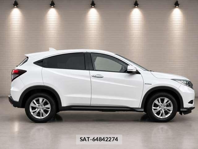 Honda VEZEL 2015-07 8284177-1