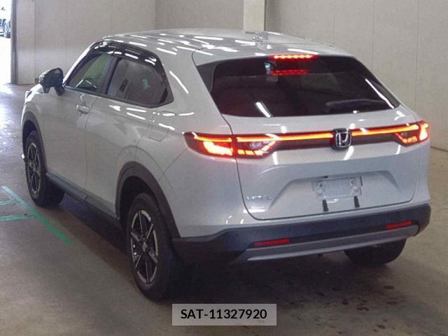 Honda VEZEL 2023-06 8284419-3