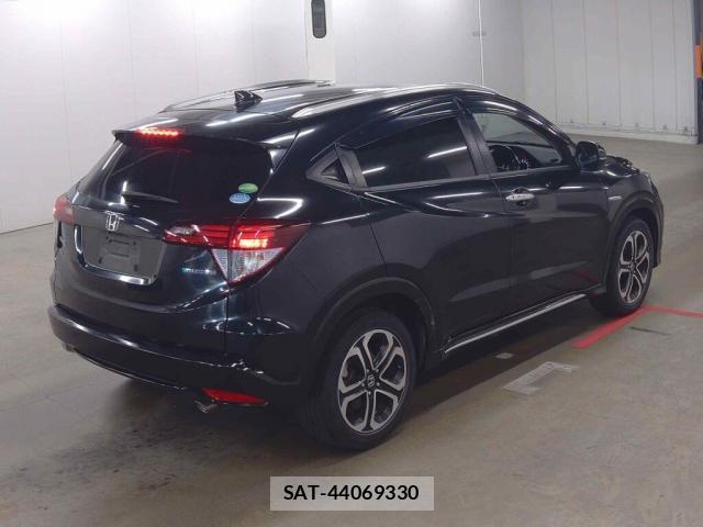 Honda VEZEL 2017-08 8284554-4