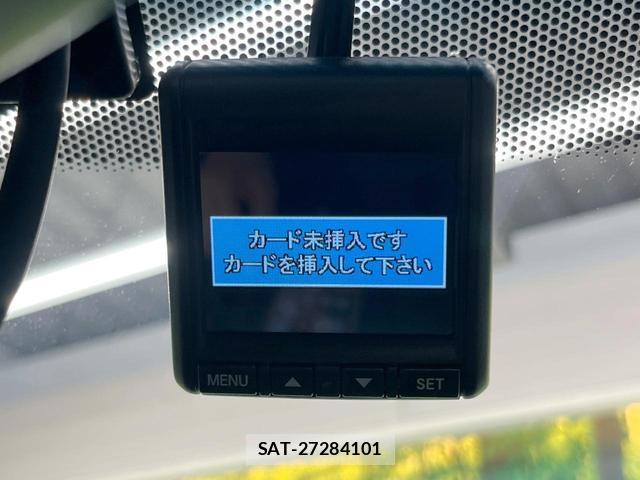 Honda VEZEL 2017-03 8284947-5