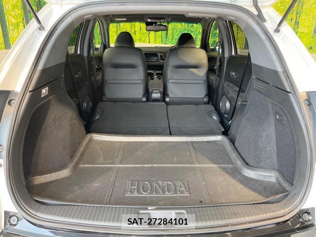 Honda VEZEL 2017-03 8284947-9