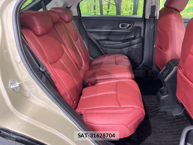 Honda VEZEL 2023-01 8285471-10