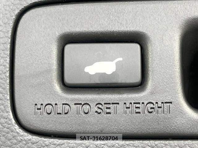 Honda VEZEL 2023-01 8285471-12