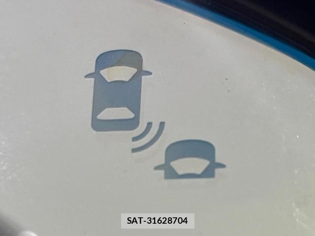 Honda VEZEL 2023-01 8285471-3