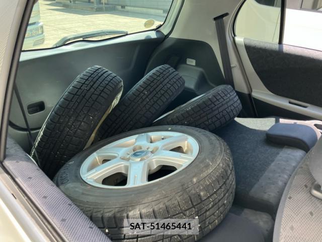 Toyota VITZ 2010-05 8277758-10
