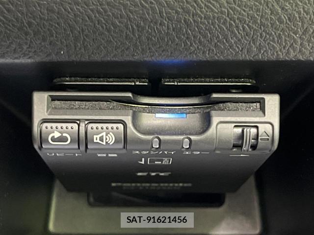 Toyota VITZ 2012-10 8219507-2
