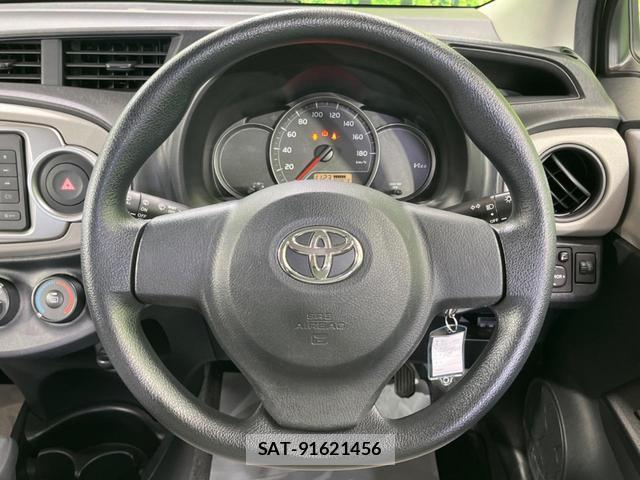Toyota VITZ 2012-10 8219507-7