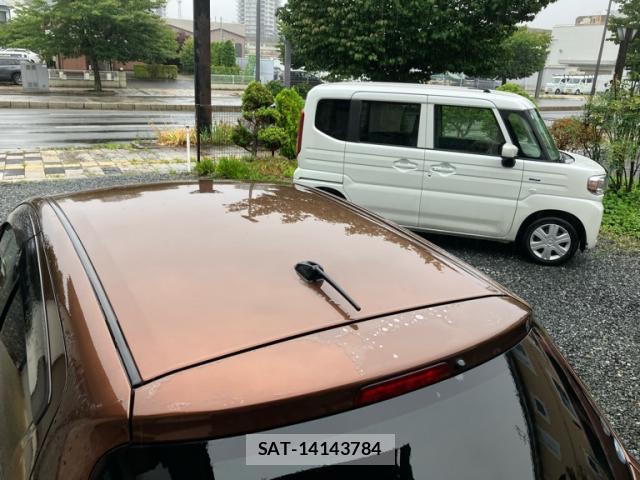 Toyota VITZ 2011-03 8279676-13