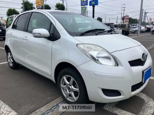 Toyota VITZ 2010-04 8279954-2