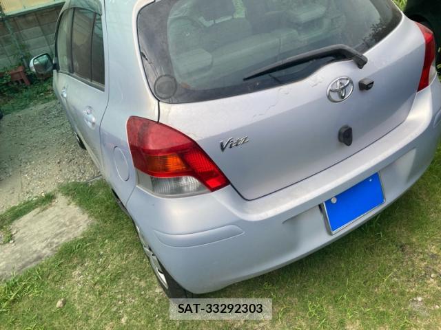 Toyota VITZ 2011-03 8280242-13