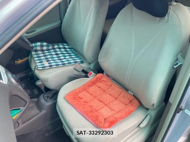 Toyota VITZ 2011-03 8280242-7