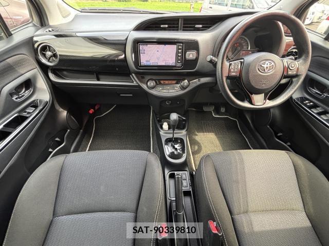 Toyota VITZ 2018-02 8280350-2