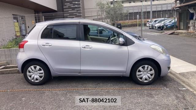 Toyota VITZ 2009-06 8280679-10