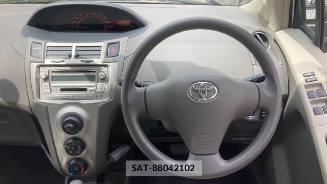 Toyota VITZ 2009-06 8280679-16