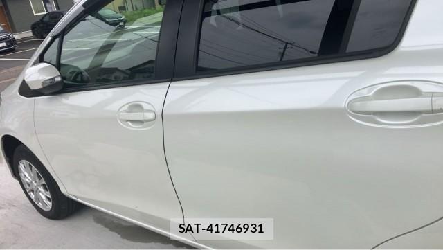 Toyota VITZ 2017-07 8281367-10