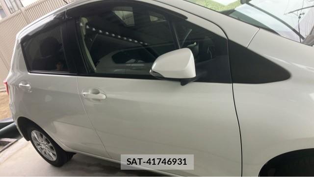 Toyota VITZ 2017-07 8281367-3