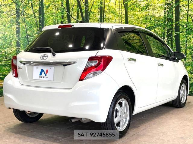 Toyota VITZ 2015-08 8283455-16