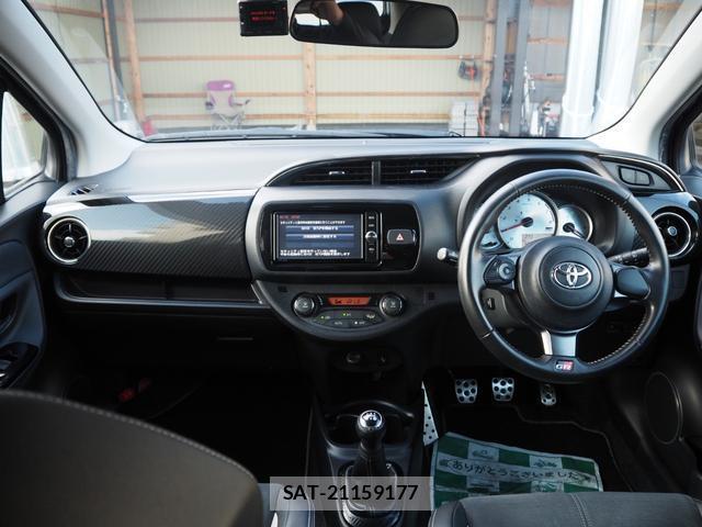 Toyota VITZ 2017-09 8284157-1