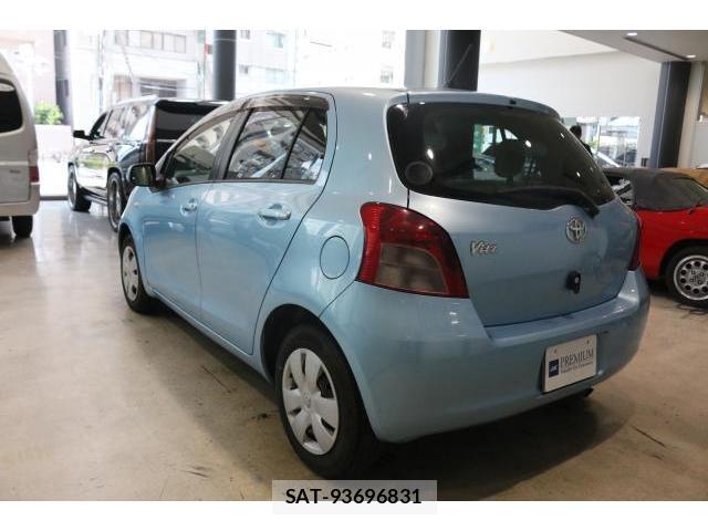 Toyota VITZ 2007-08 8284596-12