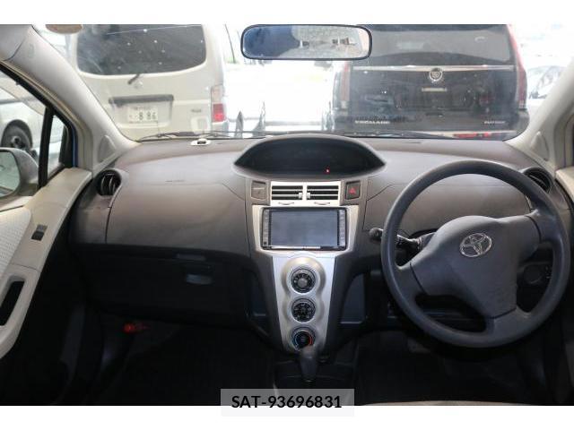 Toyota VITZ 2007-08 8284596-2