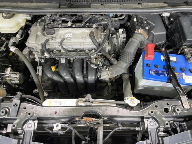Toyota VOXY 2018-03 8276711-17