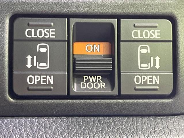 Toyota VOXY 2018-03 8276711-5