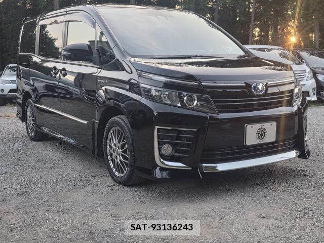Toyota VOXY 2016-03 8276731-0