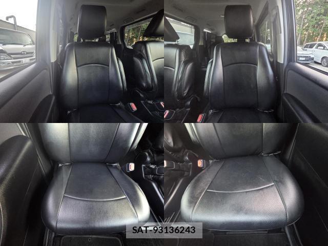 Toyota VOXY 2016-03 8276731-12