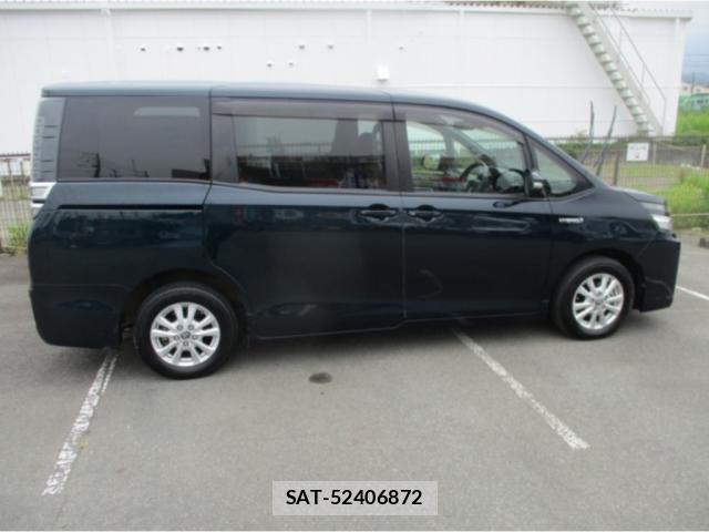 Toyota VOXY 2019-06 8277031-6
