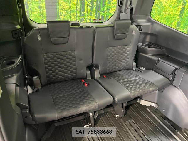 Toyota VOXY 2025-06 8277276-10