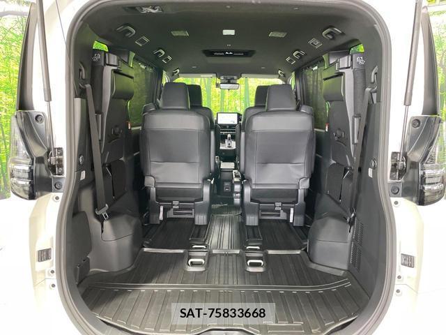 Toyota VOXY 2025-06 8277276-11