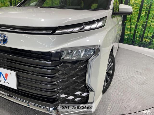 Toyota VOXY 2025-06 8277276-13