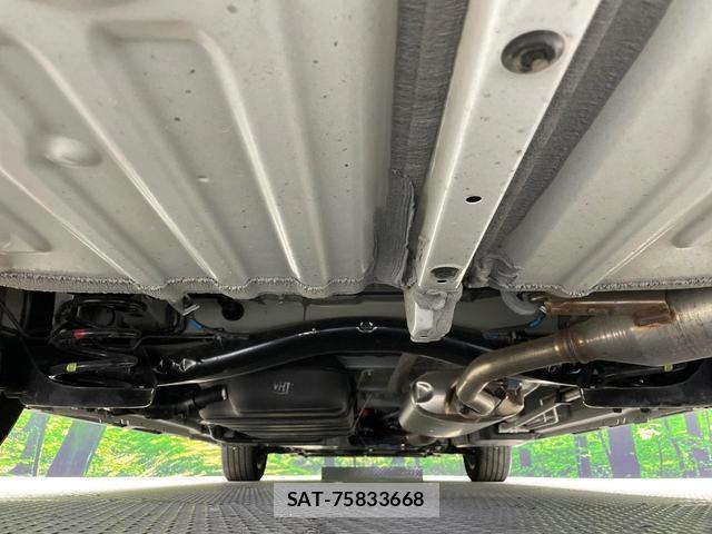 Toyota VOXY 2025-06 8277276-18
