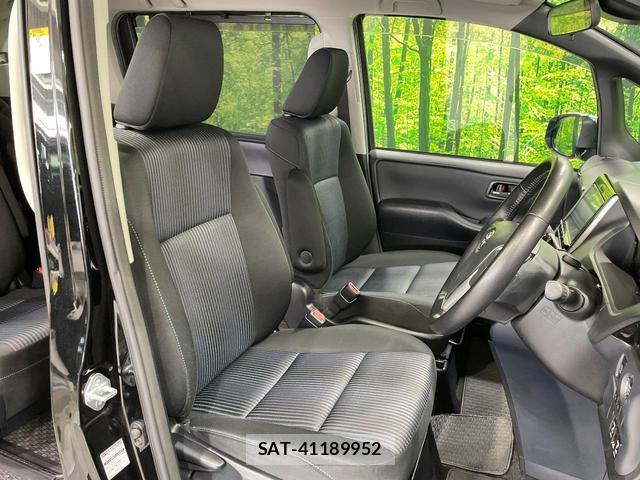 Toyota VOXY 2016-11 8277282-8