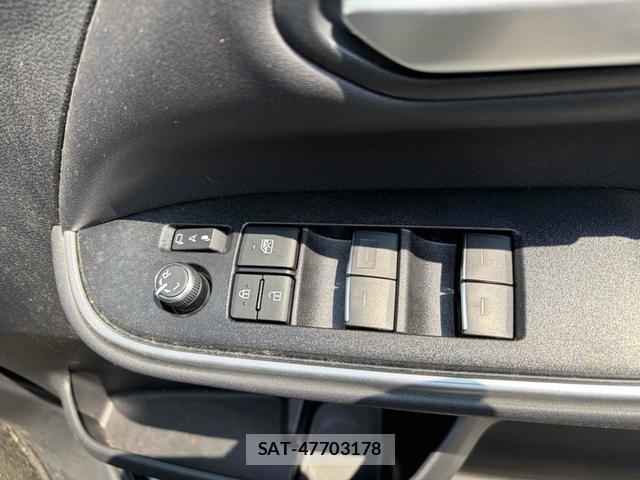 Toyota VOXY 2023-10 8277300-10