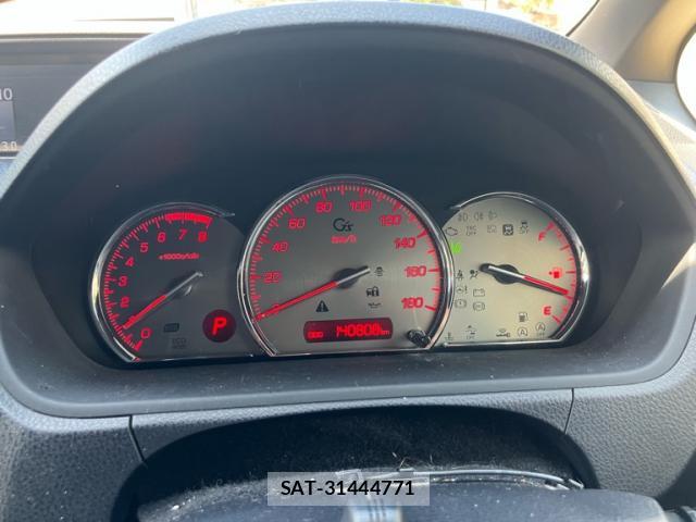 Toyota VOXY 2017-02 8277314-9