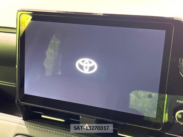 Toyota VOXY 2023-09 8277401-4