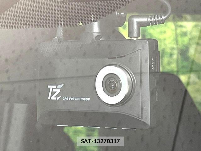 Toyota VOXY 2023-09 8277401-7