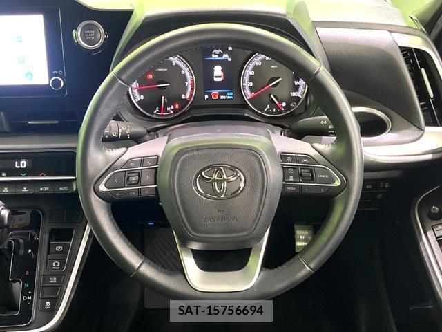 Toyota VOXY 2023-06 8277404-11