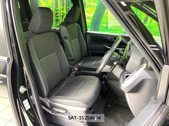 Toyota VOXY 2023-06 8277404-7