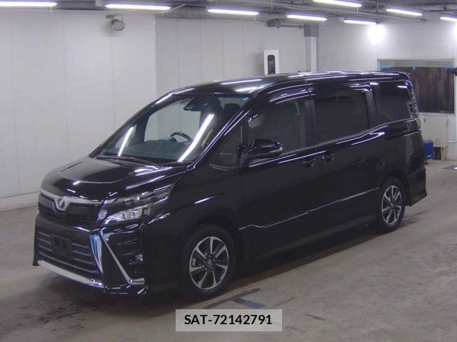Toyota VOXY 2018-01 8277431-4