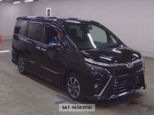 Toyota VOXY 2019-04 8277433-0