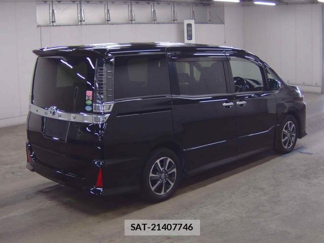 Toyota VOXY 2019-05 8277456-4