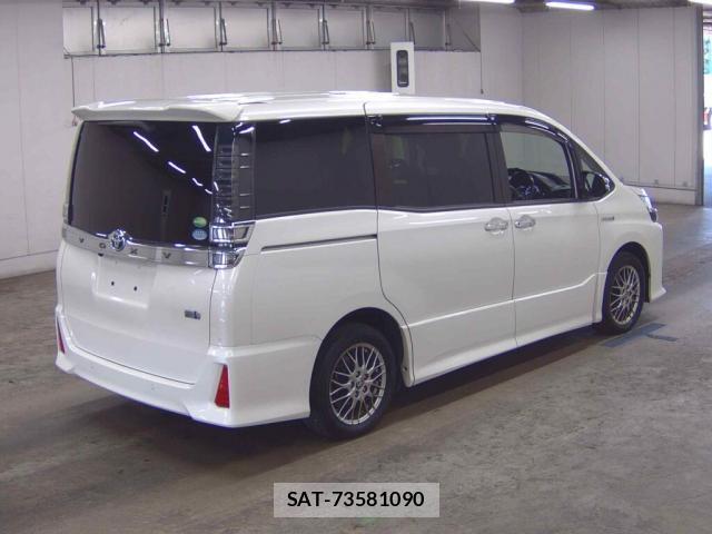 Toyota VOXY 2019-07 8277471-4
